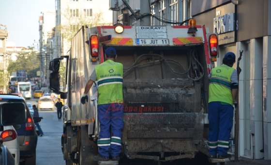 Çöp Kamyonları Yine Trafikte