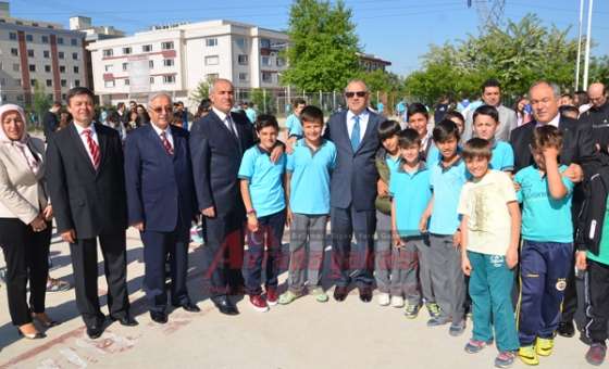 Vali Salihoğlu'ndan Öğrencilere Yakın İlgi