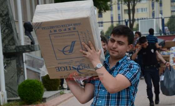 Çorlu`da Bin 500 Paket Kaçak Sigara Ve Bin 500 Gram Kaçak Tütün Ele Geçirildi
