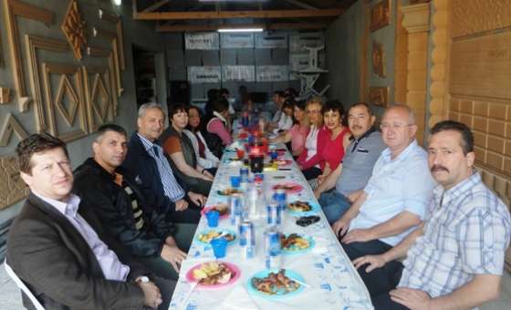 Göçmenler Bir Araya Geldi