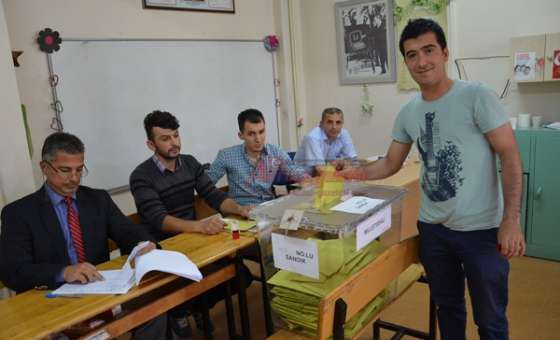 Çorlu`da Partilerin Oyları Düştü