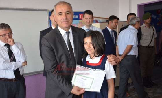 Çorlu'da 44 Bin 227 Öğrenci Karne Aldı