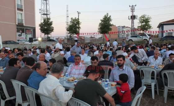 İlim Yayma Cemiyetinden Yurt Arsasında İftar