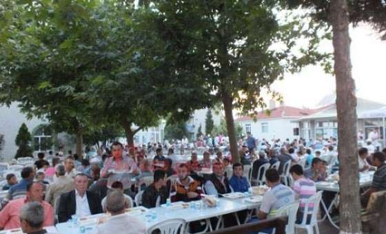 Nusratiye Mahallesi Sakinleri İftarda Buluştu