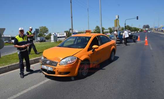 Aynı Kavşak Yine Kaza 