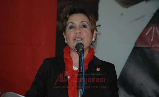 Chp Kadın Kolları`ndan 8 Mart Eğlencesi