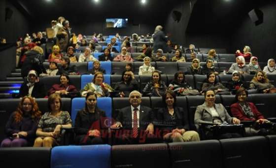 Çorlu Belediyesinden Kadınlara Ücretsiz Sinema