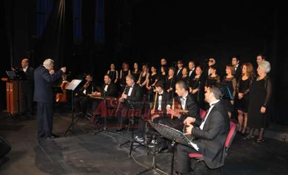 Çorlu Belediyesi Korosundan Yeşilçam Şarkıları Konseri