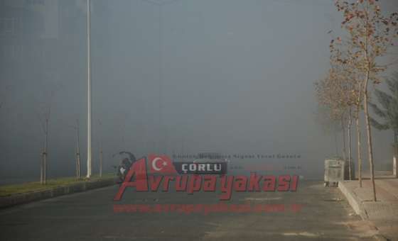 Çorlu`da Sis Etkili Oldu