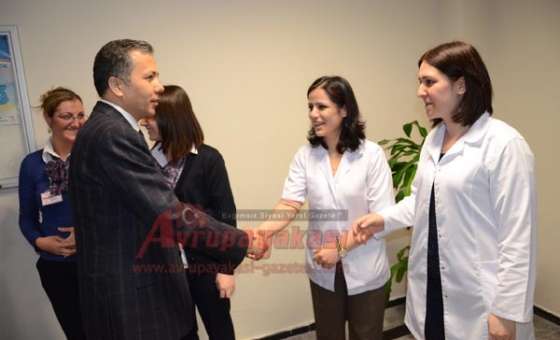 Vali Yerlikaya Tıp Bayramını Sağlık Çalışanları Ile Kutladı