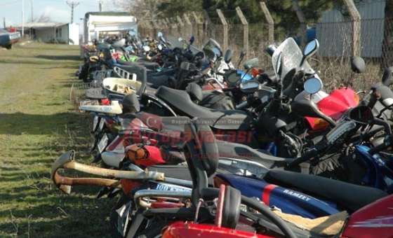 Yedieminli Otoparklar Motosiklet Mezarlığına Döndü