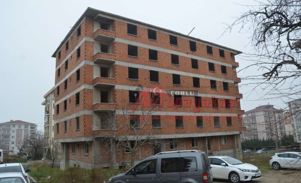 Metruk Apartman Huzursuz Ediyor