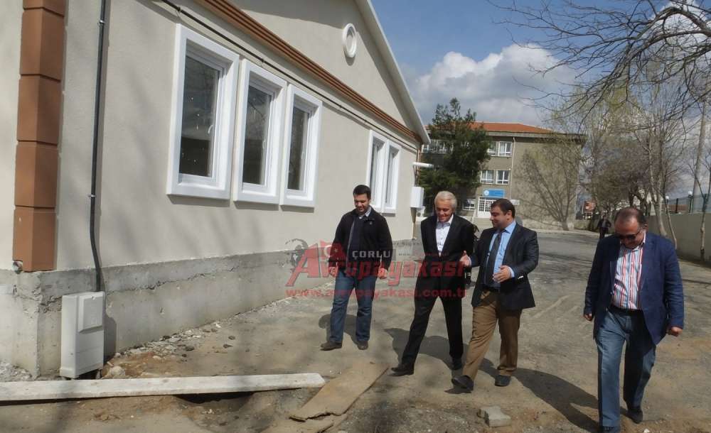 Kaymakam Kızıltoprak Ana Okulu İnşaatını İnceledi   