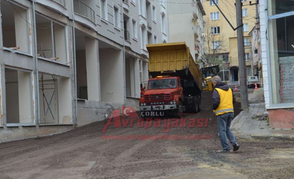 Fen İşleri Kolları Sıvadı