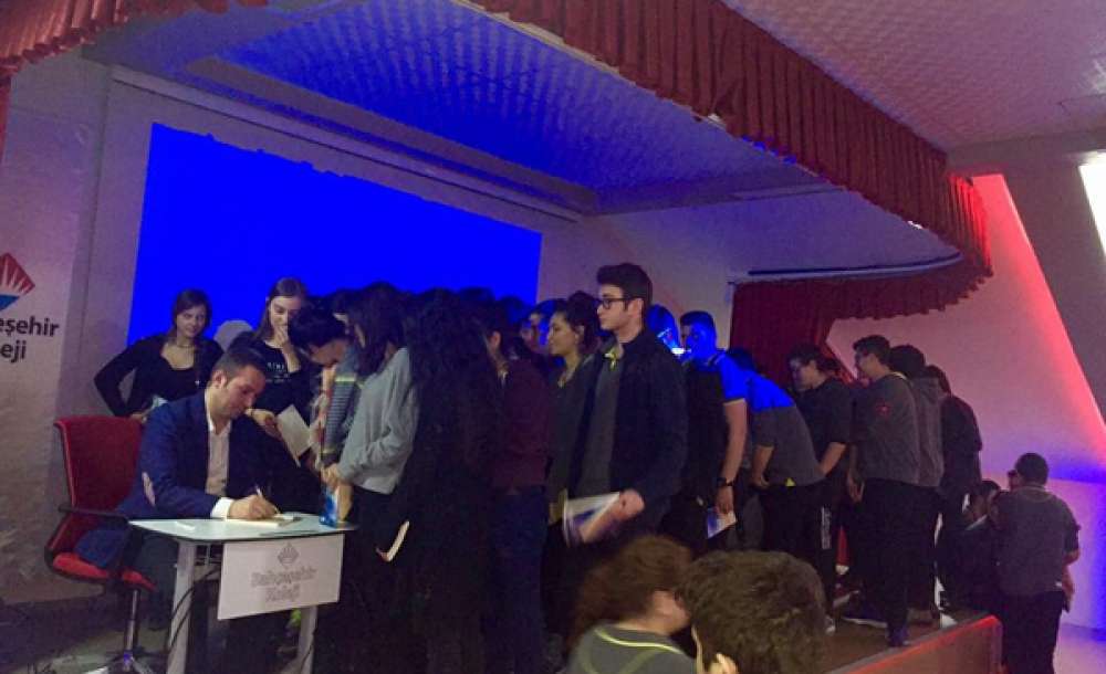Bahçeşehir Koleji Yazar Yavuz Gölbaşı'nı Ağırladı