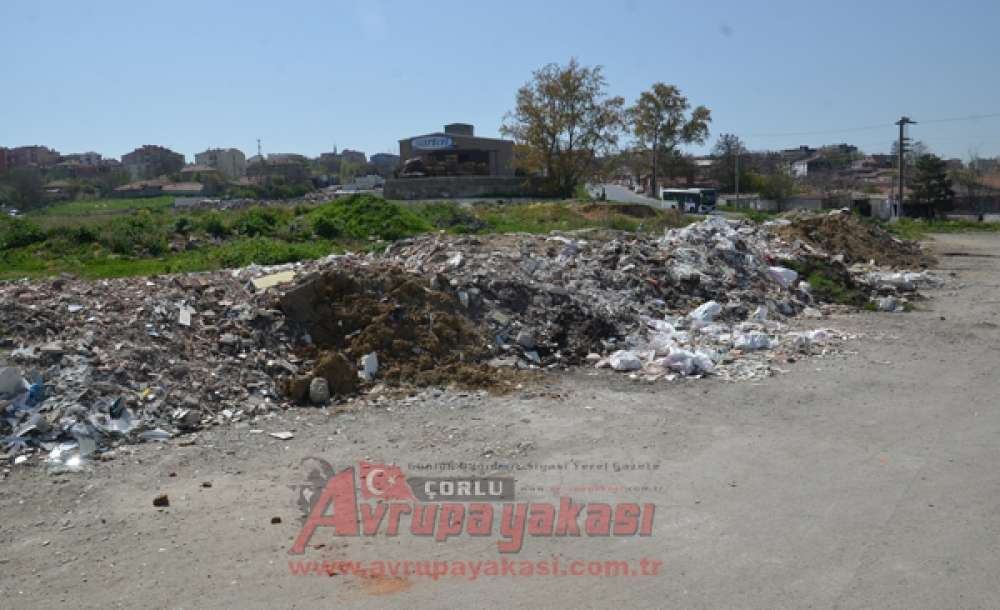 Çorlu'nun Girişi Hafriyat Alanı