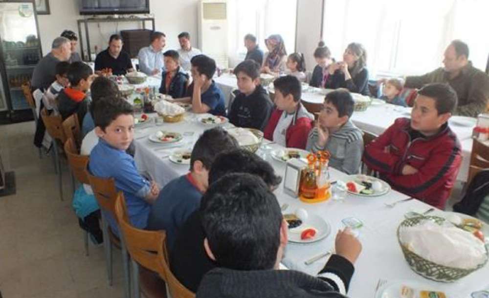 Kur`an Hayat Olsun Projesi  Kapsamında Pazar Buluşması Gerçekleştirildi