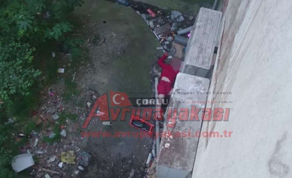 Apartman Boşluğunda Can Pazarı