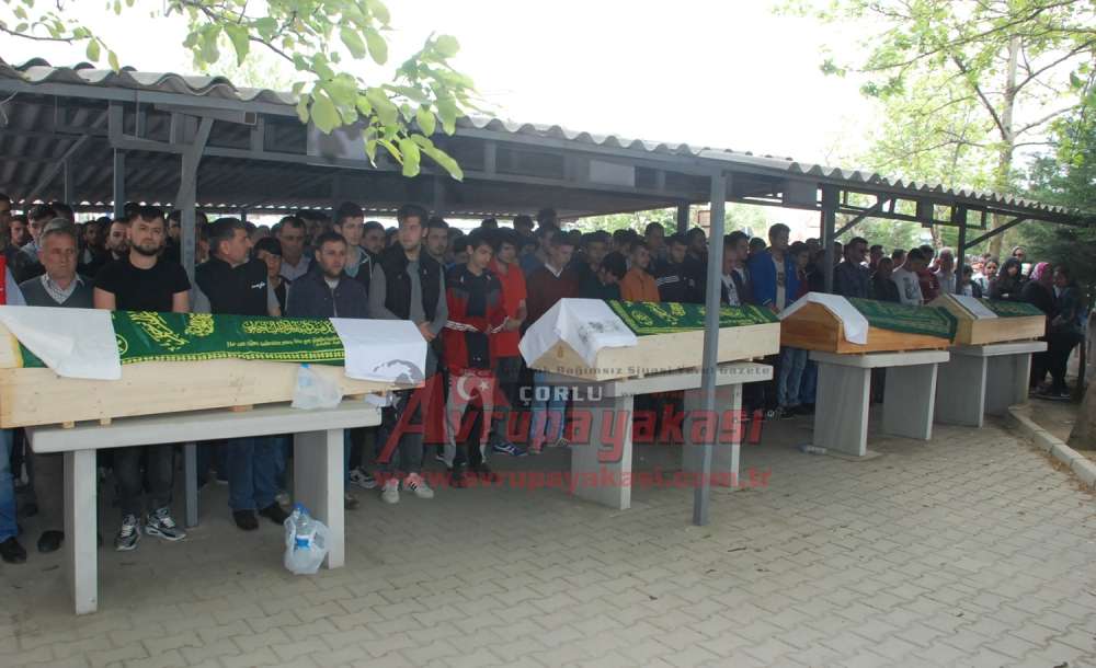Birlikte Büyüdüler Birlikte Öldüler