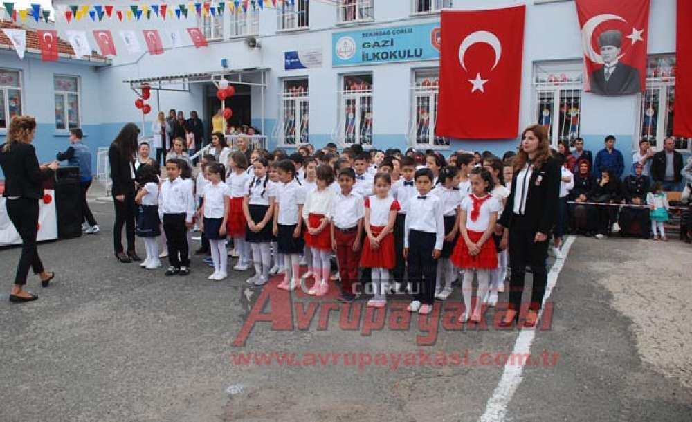 23 Nisan Gazi İlkokulu`nda Kutlandı