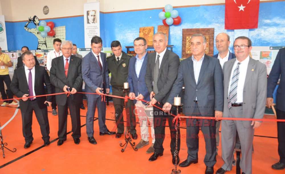 Endüstri Meslek Lisesi'nde Bilim Fuarı