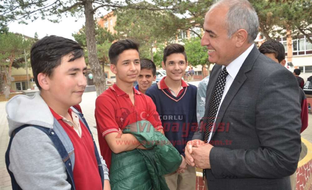 Endüstri Meslek Lisesi'nde Bilim Fuarı