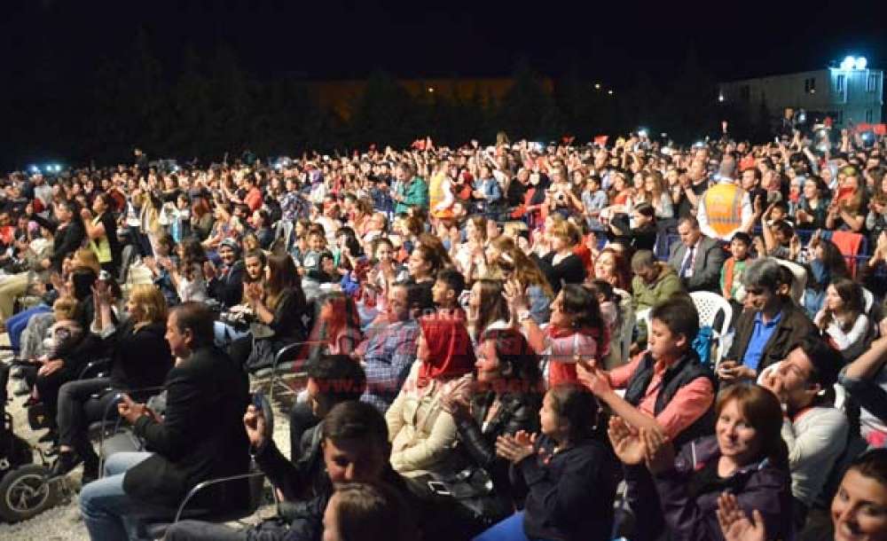 Trend Arena Mustafa Ceceli Ile Coştu