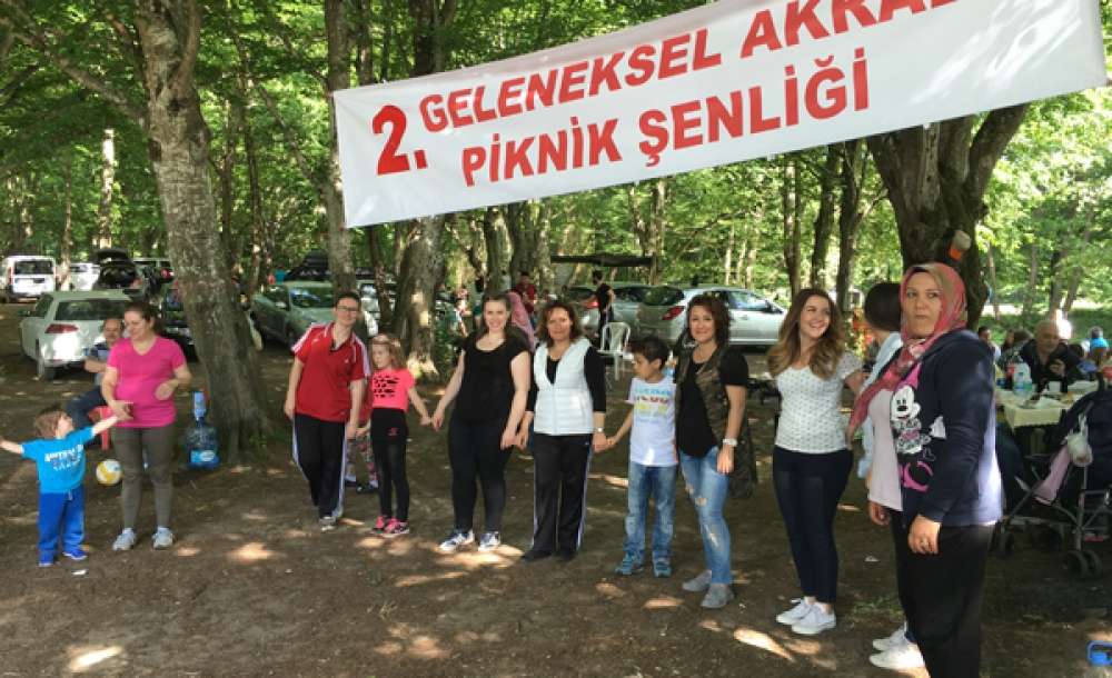 Akrabalar Piknikte Buluştu