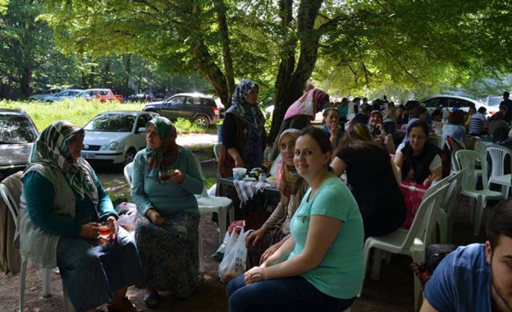 Akrabalar Piknikte Buluştu