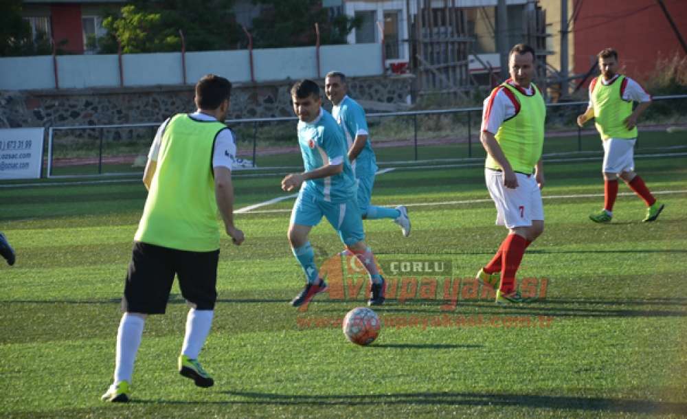 Önce Dostluk Sonra Protokol Kazandı