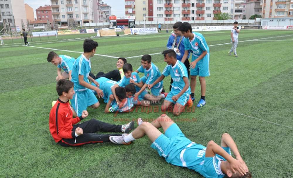 Turnuvanın Şampiyonu Cemaliye Mahallesi Oldu