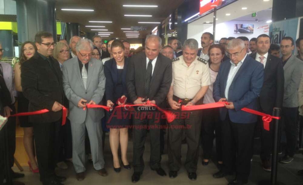 Çorlu Halk Eğitimi Merkezi'nden Resim Sergisi
