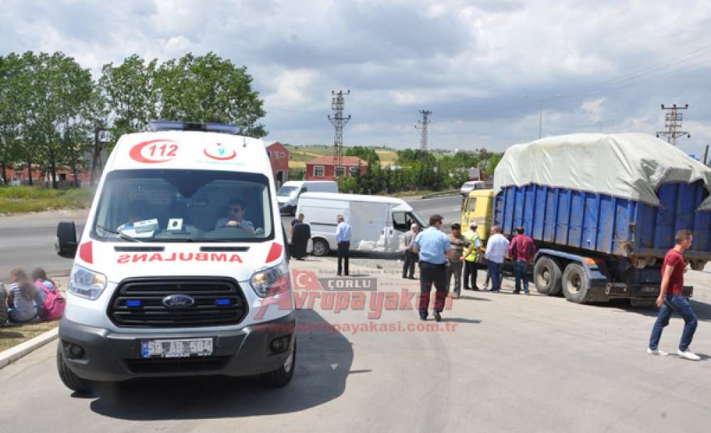 Ergene`de Zincirleme Kaza 2 Yaralı