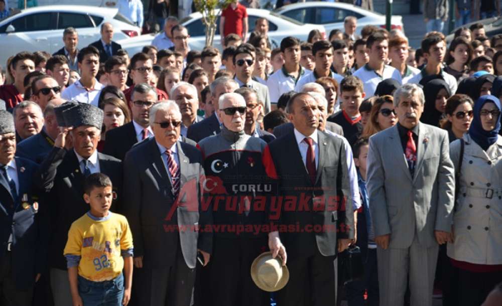 Çorlu'da Coşkulu 19 Mayıs Kutlaması