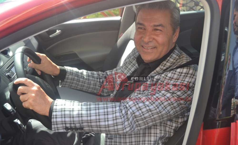 San Ki Bıraktım Kampanyası Talihlisi Otomobili Teslim Aldı