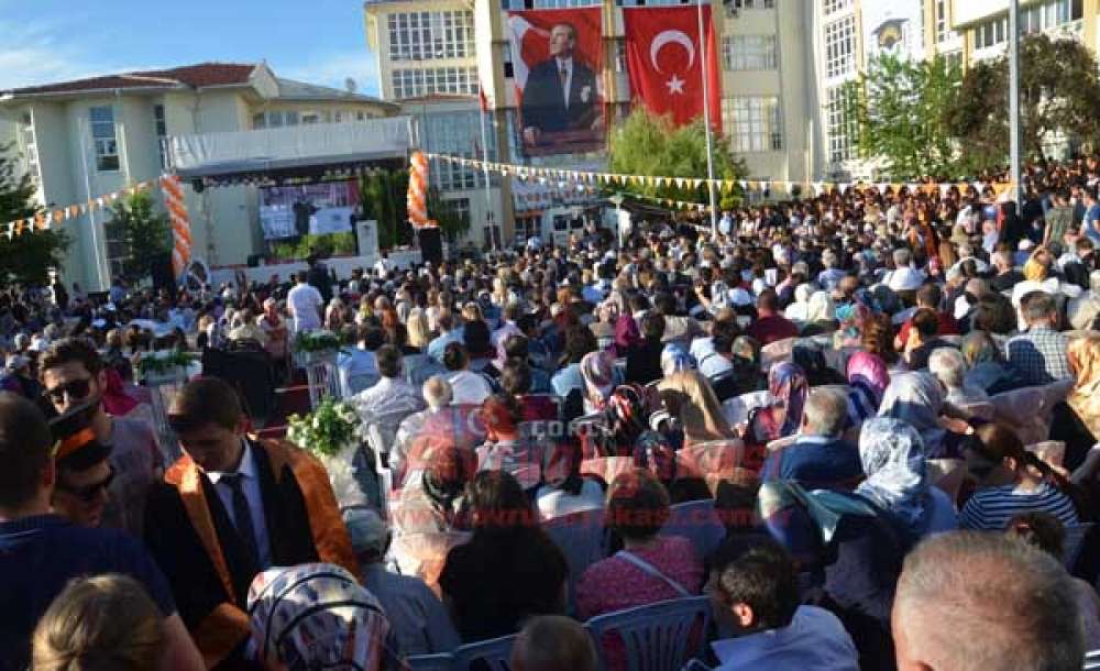 Nkü Çorlu Mühendislik Fakültesi'nde Mezuniyet Töreni