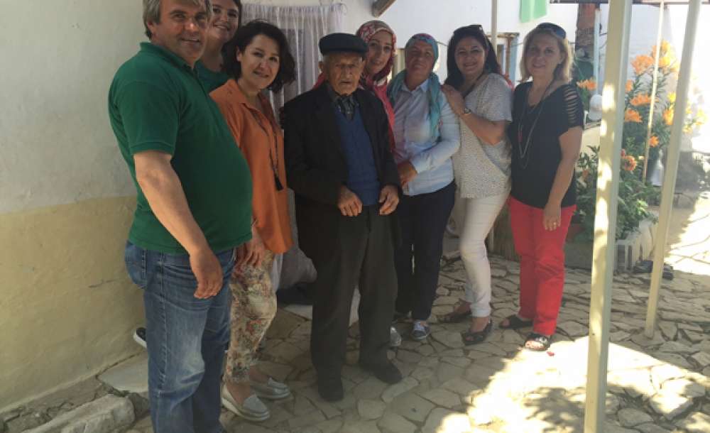 Çorlu Kent Konseyi Kadın Meclisi Kiraz Festivaline Katıldı