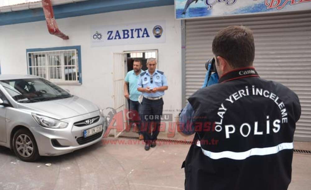 Zabıtayı Soydular