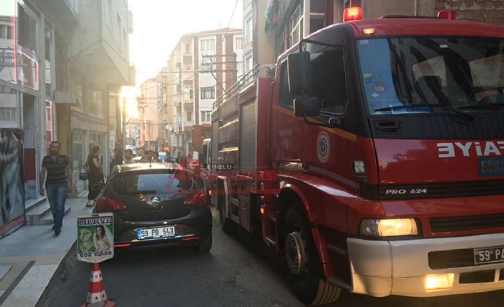 Çorlu'da Ev Yangını