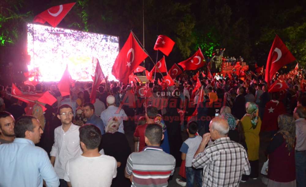 Demokrasi Nöbetinde 18. Gece