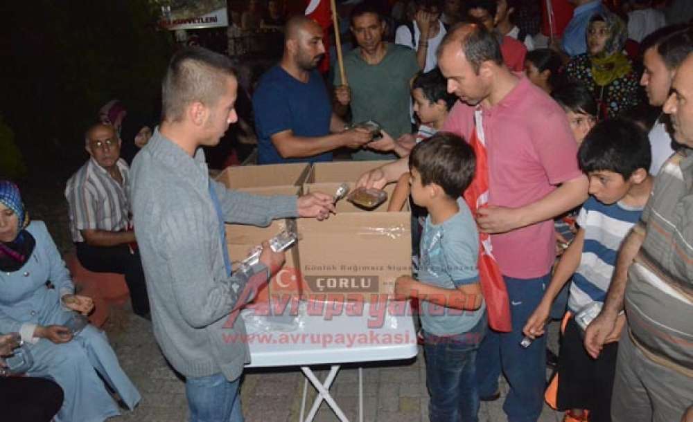 Çorlu'da Muhteşem Demokrasi Nöbeti