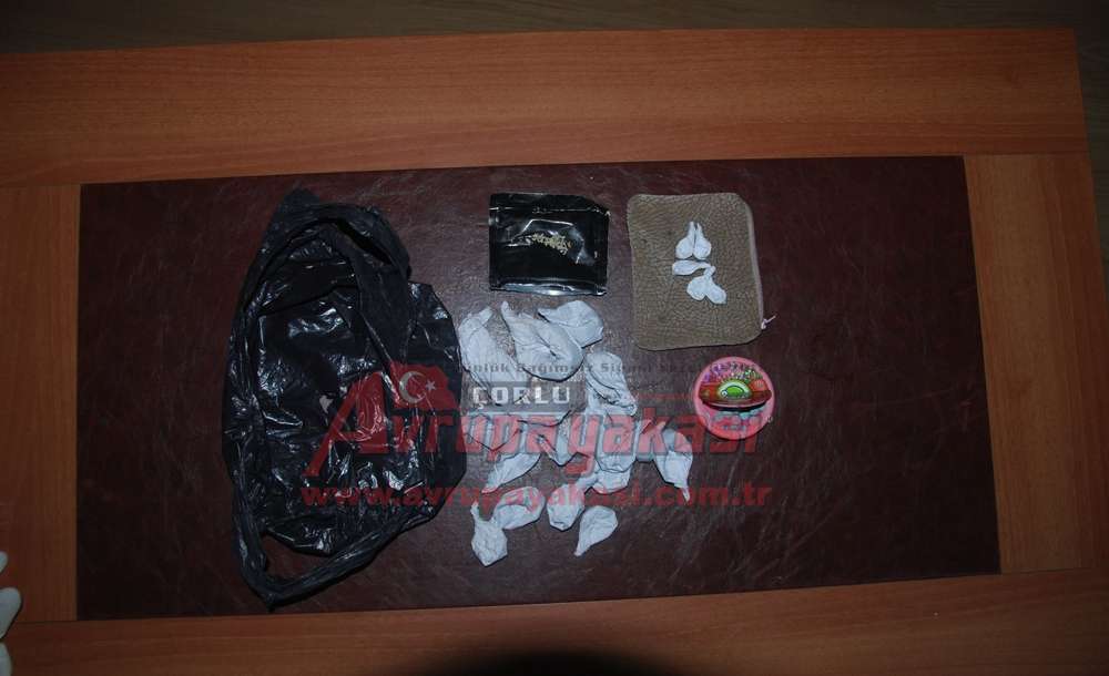 Polis Uyuşturucuya Geçit Vermiyor