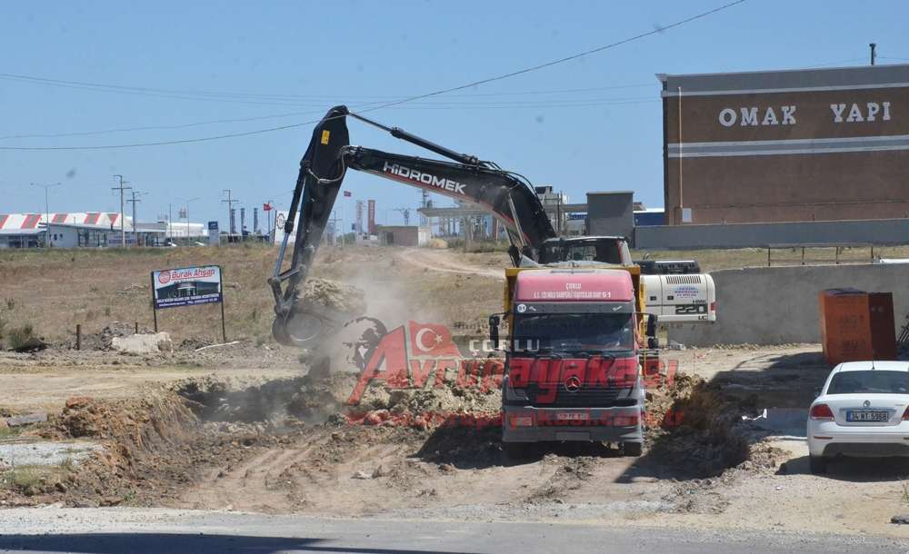 Çorlu Belediyesi Yeni Yollar Açıyor