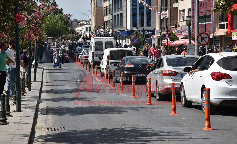 Omurtak Caddesi Artık Gidiş Ve Geliş