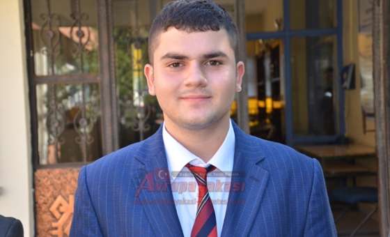 Öğrenciler Başkanını Seçti  