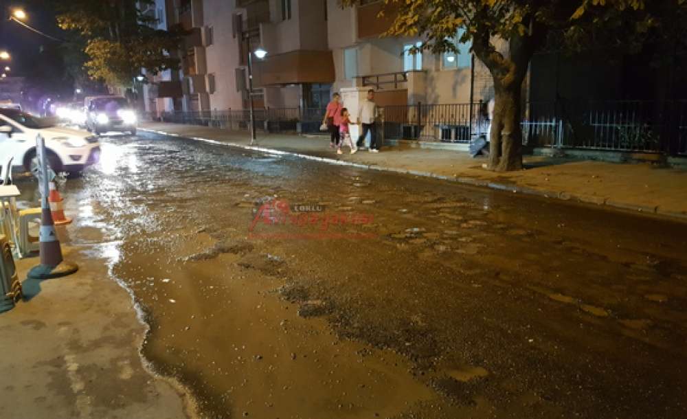 Şinasi Kurşun Caddesi Daha Da Bozuldu