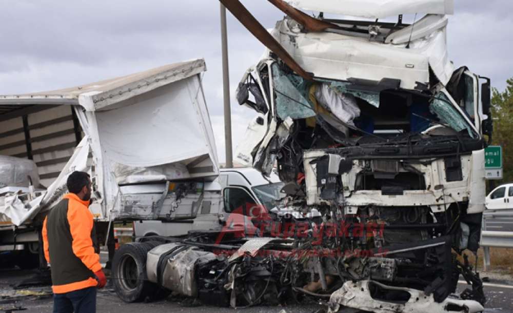 Çorlu'da Zincirleme Kaza 1 Yaralı