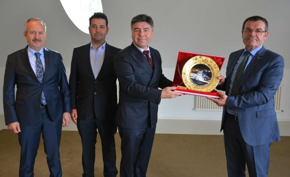 Çorlu Tso Heyeti Hollanda'da Havacılık Fuarına Katıldı