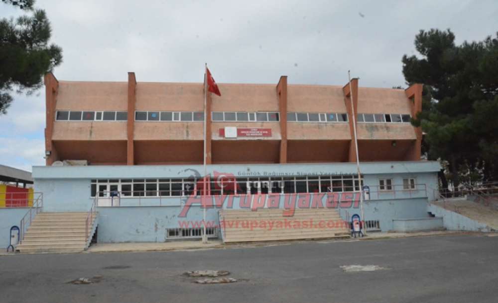 Çorlu Kapalı Spor Salonu Tadilata Alındı