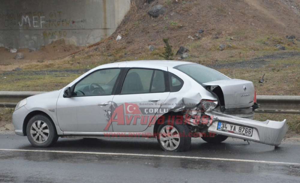 Yağışlı Hava Kazalara Neden Oldu